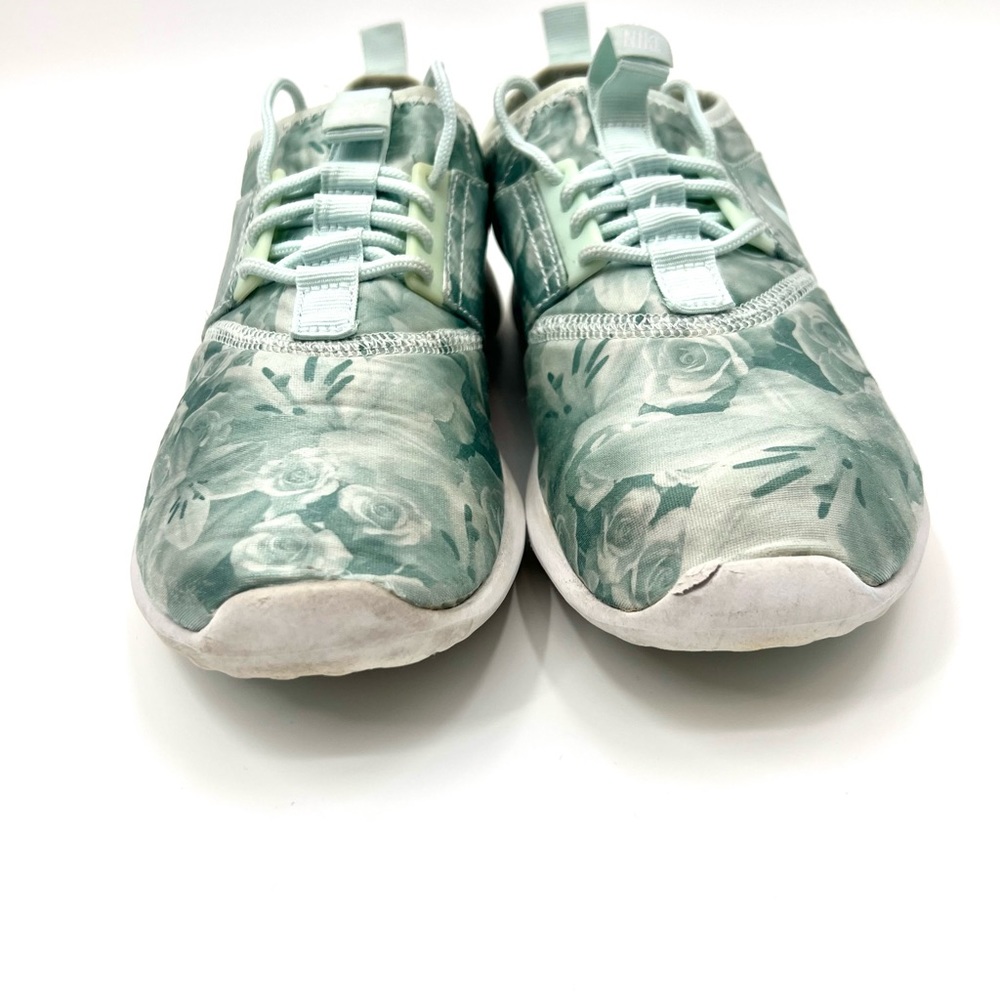 Nike Women’s Juvenate Floral Blue Tennis Sneakers Size 8 - Picture 9 of 16